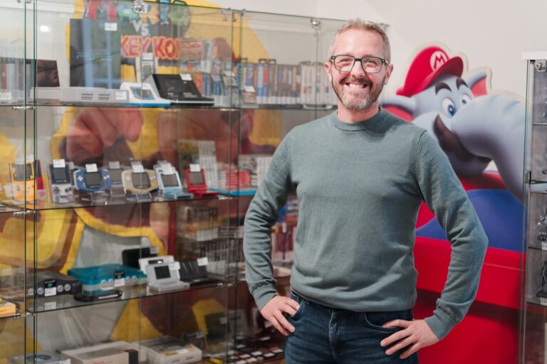 Pop’N’Troc : une séance photo entre vinyles, jeux rétro et souvenirs